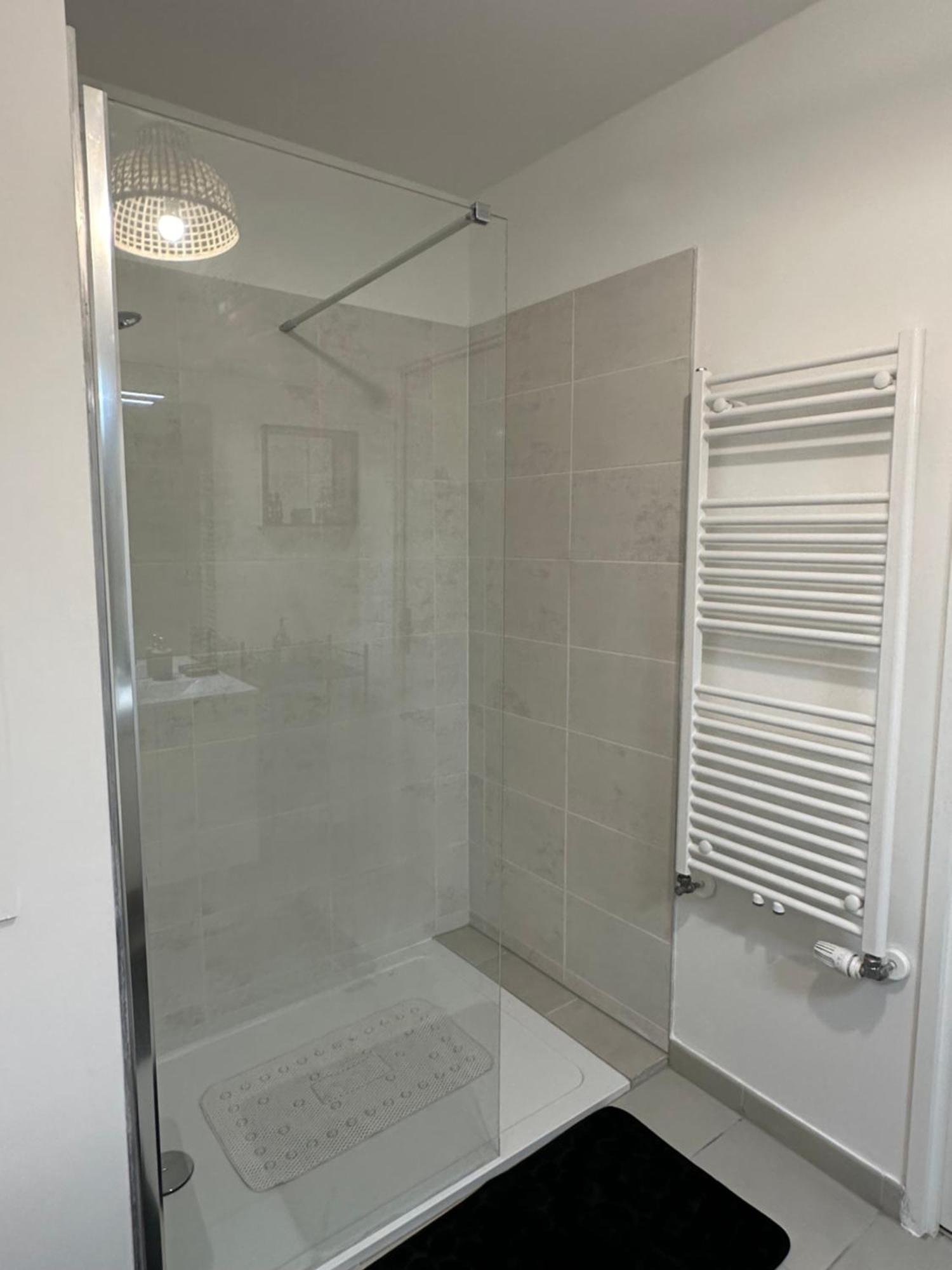 Appartement Entre Paris Et Disney Noisy-le-Grand Exterior photo